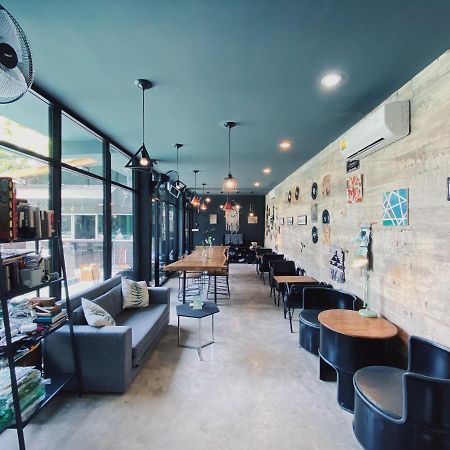 Chiangmai Moli Inn (Adults Only) 치앙마이 외부 사진