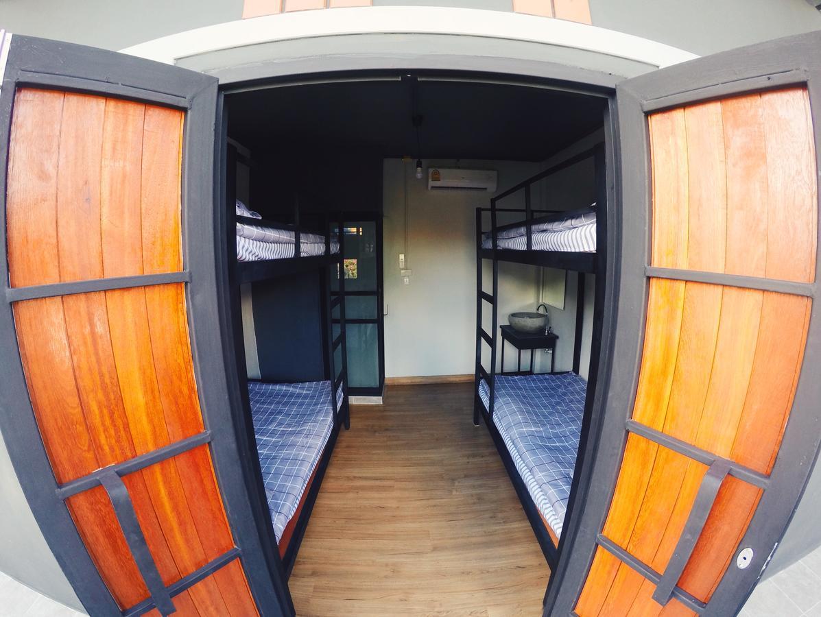 Chiangmai Moli Inn (Adults Only) 치앙마이 외부 사진