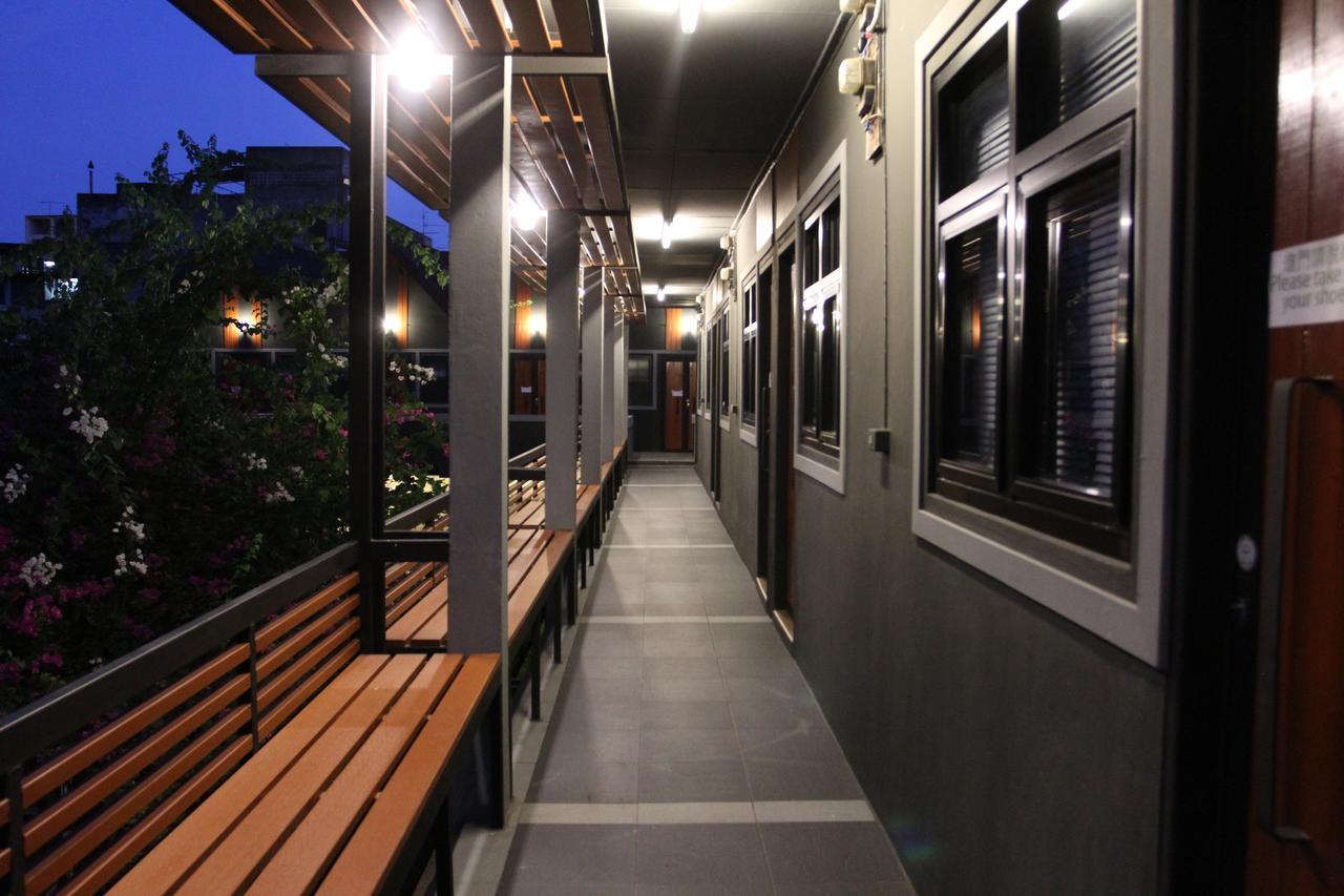 Chiangmai Moli Inn (Adults Only) 치앙마이 외부 사진