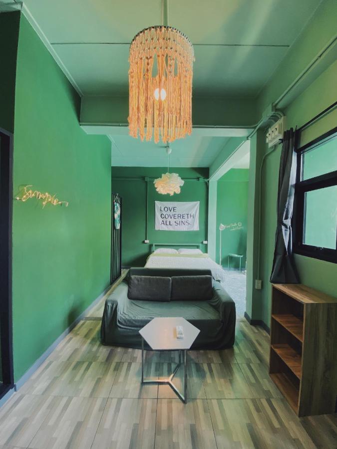 Chiangmai Moli Inn (Adults Only) 치앙마이 외부 사진