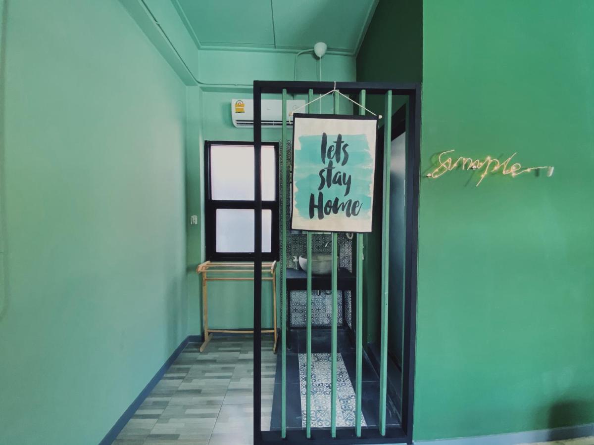 Chiangmai Moli Inn (Adults Only) 치앙마이 외부 사진
