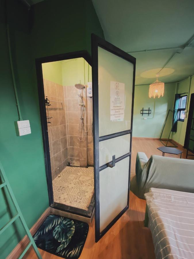 Chiangmai Moli Inn (Adults Only) 치앙마이 외부 사진